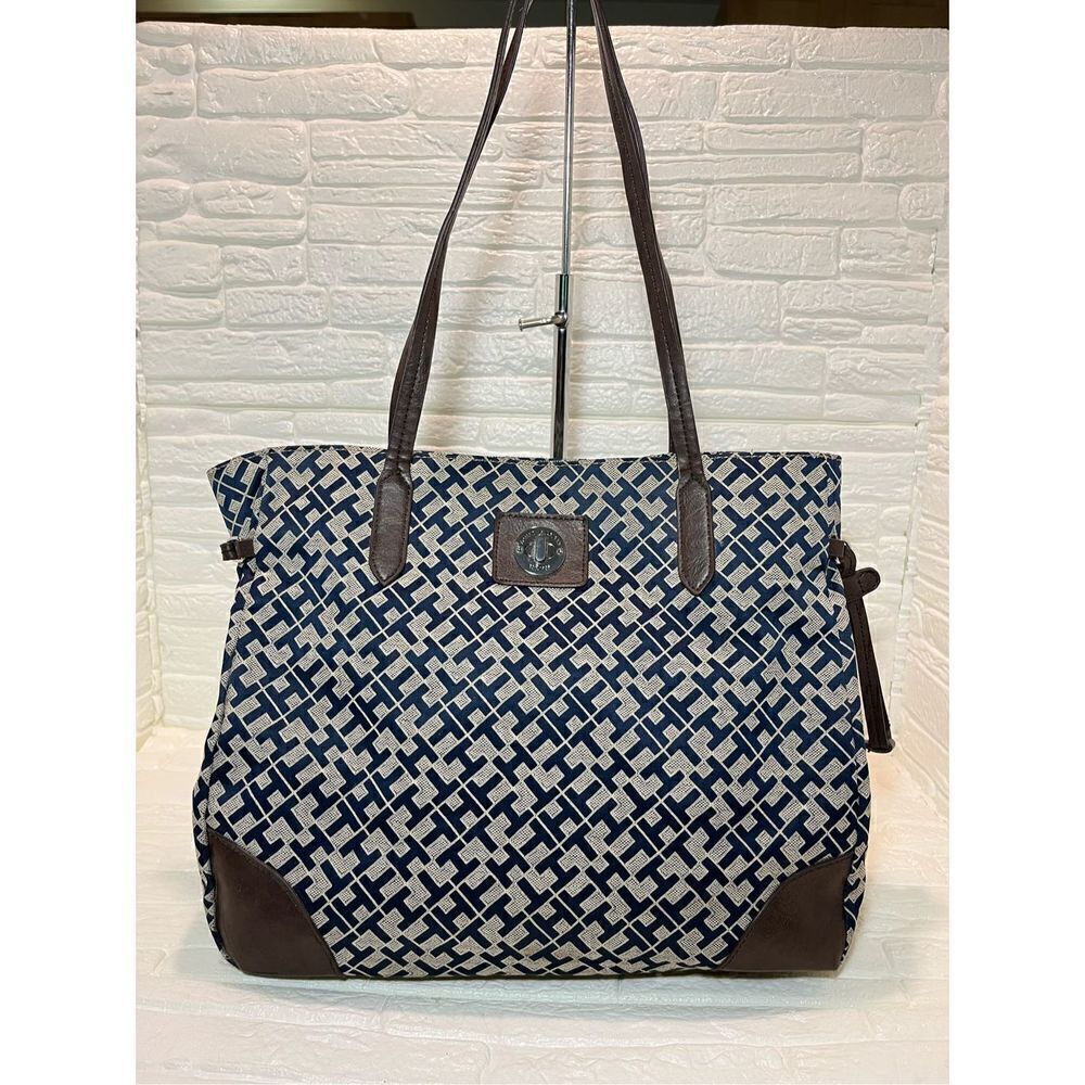 Tommy Hilfiger tote